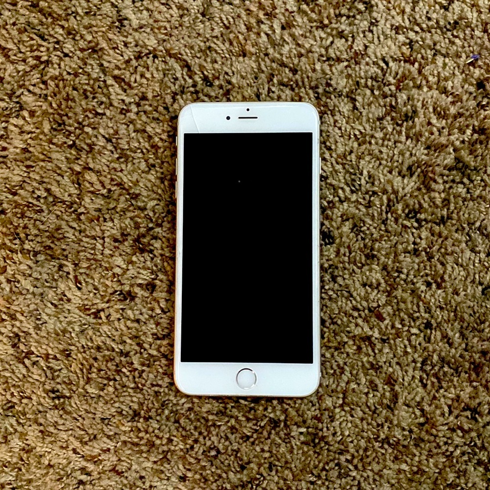 iPhone six plus FOR PARTS.